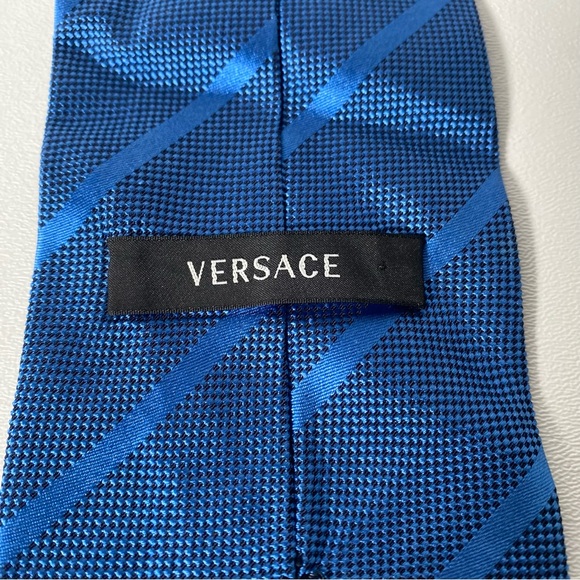 Versace Tie - Picture 4 of 7